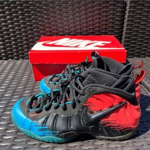 STEAL ! Nike Foamposite Pro’s Spider-Man (Reseller Price @ $1000)